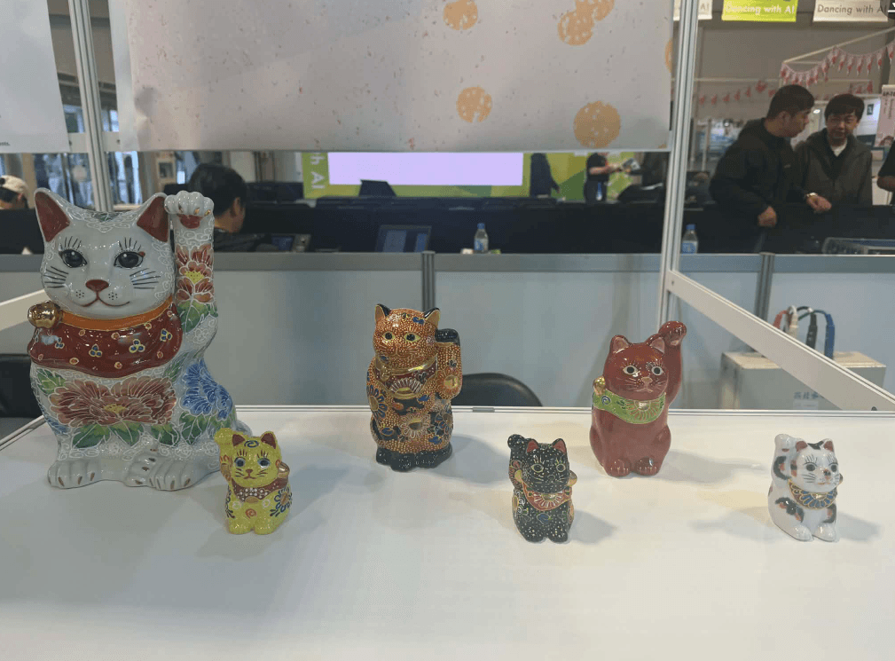 We were invited to an exhibition in Taiwan.